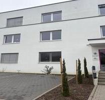 Modernes Bürogebäude in ruhiger und zentraler Lage - Ellhofen