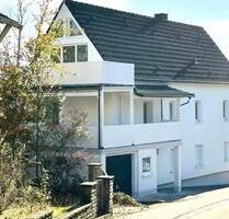 Charmantes Einfamilienhaus - 1.700,00 EUR Kaltmiete, in Hochspeyer (PLZ: 67691)