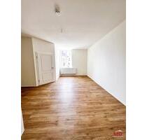 Moderne Einraumwohnung mit WG-Anschluss - Oelsnitz (Erzgebirge)