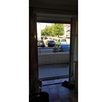 zentral aber ruhig gelegene 2-Raum-Wohnung in Hartmannsdorf mit Balkon