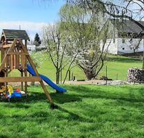 Charmante 3-Zimmer-Wohnung mit Terrasse in attraktiver Lage. - Werdau