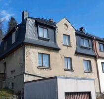 Wohnhaus in super Lage mit großzügigem Grundstück - Grünhain-Beierfeld