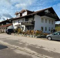 Schöne 4 Zimmer- Dachgeschosswohnung mit traumhaften Bergblick - Wertach