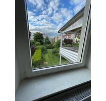 Zentral und doch im Grünen: 4-Zimmer-Wohnung mit großem Balkon - Osnabrück Hellern