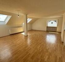 2-Zimmer-Dachgeschoss-Wohnung in Berkheim