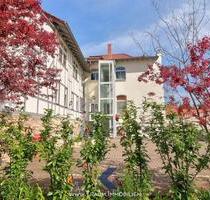 teilmöblierte charmante 2-Zi.-Whg. in repräsentativer Villa mit Garten, EBK und PKW-Stellpl. - Mühlhausen (Thüringen)