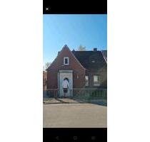 sanierungsbedürftige Doppelhaushälfte, direkte Strandnähe Stein - Lütjenburg