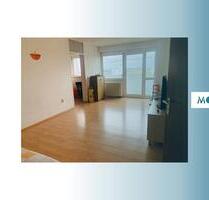 Über den Dächern der Stadt: Helle 2,5-Zimmer-Wohnung mit Loggia und tollem Ausblick - Nürnberg Langwasser