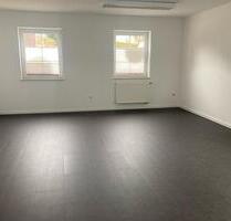 Praxisraum mit Waschbecken - 120,00 EUR Kaltmiete, ca.  40,00 m² in Oy-Mittelberg (PLZ: 87466)