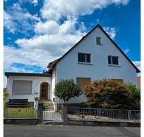 Guter Preis: Gepflegtes Zweifamilienhaus in Spangenberg