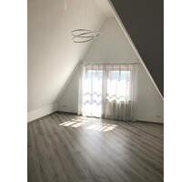 Exklusive 3-Zimmer-Dachgeschosswohnung mit EBK in Bad Marienberg - Bad Marienberg (Westerwald)