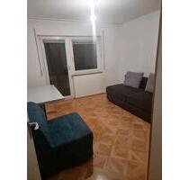 Helle 4-Zimmer-Wohnung mit EBK & Tageslichtbad - Ludwigsburg Hoheneck