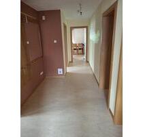 3- Zimmerwohnung - 800,00 EUR Kaltmiete, ca.  91,00 m² in Windischeschenbach (PLZ: 92670)