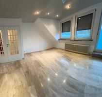 Helle Dachgeschosswohnung in Schildgen ab sofort zu vermieten - Bergisch Gladbach Paffrath