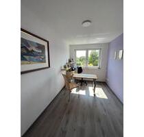 Schönen hellen Praxisraum für Heilpraktiker oder Psychotherapie - Nagold