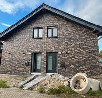 *** ERSTBEZUG *** Neubau Doppelhaushälfte in bester Lage!! - Hamm Bockum