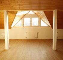 Dachgeschosswohnung - 550,00 EUR Kaltmiete, in Kümmersbruck (PLZ: 92245)
