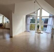 Helle 3 Zi Wohnung in ruhiger Lage - Backnang