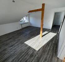 Moderne 3-Zimmer-Wohnung mit Küche & Bad & Garten & Stellplatz - Lunden