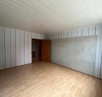 Geräumige 2 ZKB + Gäste WC EBK Balkon ca 80qm in Altenkessel - Saarbrücken West