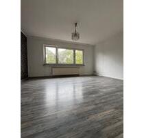 Helle 2-Zimmer-Wohnung mit Badewanne, 50 m², Duisburg-Hamborn