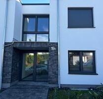 Neubau-Penthouse mit Dachterrasse in Vellmar-West zu vermieten