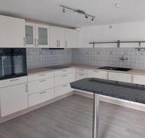 Großzügige und renovierte 5-Zimmer Maisonette-Wohnung in Homberg - Homberg (Ohm)