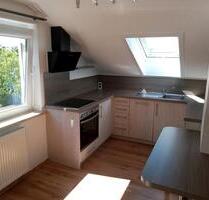 Dachgeschoss Einbauküche - 320,00 EUR Kaltmiete, in Immenreuth (PLZ: 95505)