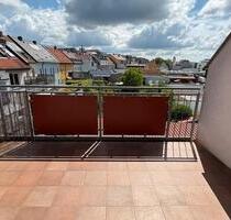 2 Zimmer + Spitzboden, Balkon, Carport - Bamberg Gereuth