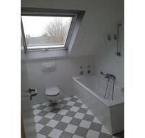 Neunkirchen: schöne 1-2-ZKB mit tollem Balkon direkt am Wagwiesental