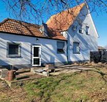 Freistehendes Einfamilienhaus mit Anbauten und Nebengebäuden - Heinsberg