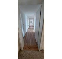 Helle Dachgeschosswohnung, Mietwohnung - Heßdorf