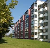 Sanierte 3-Raum-Wohnung mit verglastem Balkon und Aufzug! - Gera Lusan