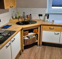 Schöne Dachgeschosswohnung - 800,00 EUR Kaltmiete, ca.  85,00 m² in Duisburg (PLZ: 47167) Hamborn
