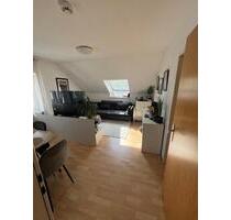 Sonnige, ruhige 2 Zimmer-DG-Wohnung Forchheim-Zentrum