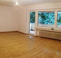 Schöne Zwei-Zimmer-Wohnung mit Balkon und Stellplatz (Carport) - Leverkusen Schlebusch
