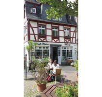 Schöne helle Mansardenwohnung an Studenntinen Koblenz Metternich