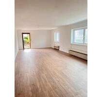 ERSTBEZUG Helle, moderisierte Wohnung 80m² Balkon Betzdorf Bruche