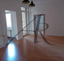 6-Zimmer-Wohnung im Stadtzentrum, mit Balkon und Einbauküche - Verkleinerung auch möglich - Stendal