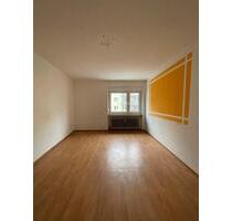 Alles neu in Haidhausen! Frisch renovierte 2-Zimmer-Wohnung mit Balkon und Einbauküche - München Ramersdorf-Perlach