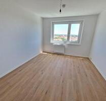 Ab 21.11. geht es straight in eure fantastische 1-Zimmer-Wohnung mit Balkon! - Brandenburg an der Havel