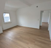 Renovierte 2-Zimmer-Wohnung mit Küche, Keller+ Stellpl. - Remshalden