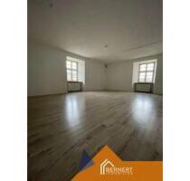 großzügige 4 Zimmer Wohnung mit Terrasse und Garage - Lichtenfels