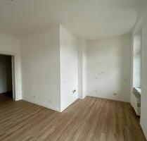 Helle 2-Zimmer-Wohnung mit großem Balkon – zentrale Lage! - Görlitz