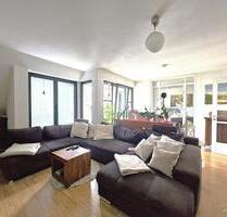 Helle 5,5-Zimmer-Maisonettewohnung mit zwei Balkonen und Galerie in ruhiger Lage von Stein