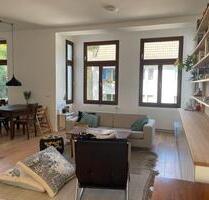 Geräumige Wohnung zur Zwischenmiete (Dez-Mai) - Köln Mülheim