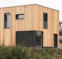 Einfamilienhaus mit Garten und Garage inkl. PV-Anlage mit Speicher in traumhafter Lage - Jungingen