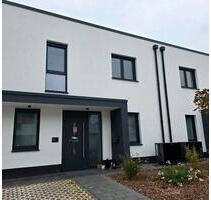 Doppelhaushälfte zu vermieten - 1.540,00 EUR Kaltmiete, ca.  147,00 m² in Lübbecke (PLZ: 32312)