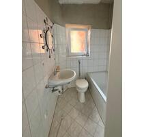 2 Zi Whg, 1. OG, neu renoviert, Bad mit Fenster, Nbg-Johannis, - Nürnberg Kleinweidenmühle