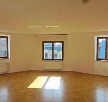 Schöne 4 Raumwohnung mit Dachterrasse - Halle (Saale)